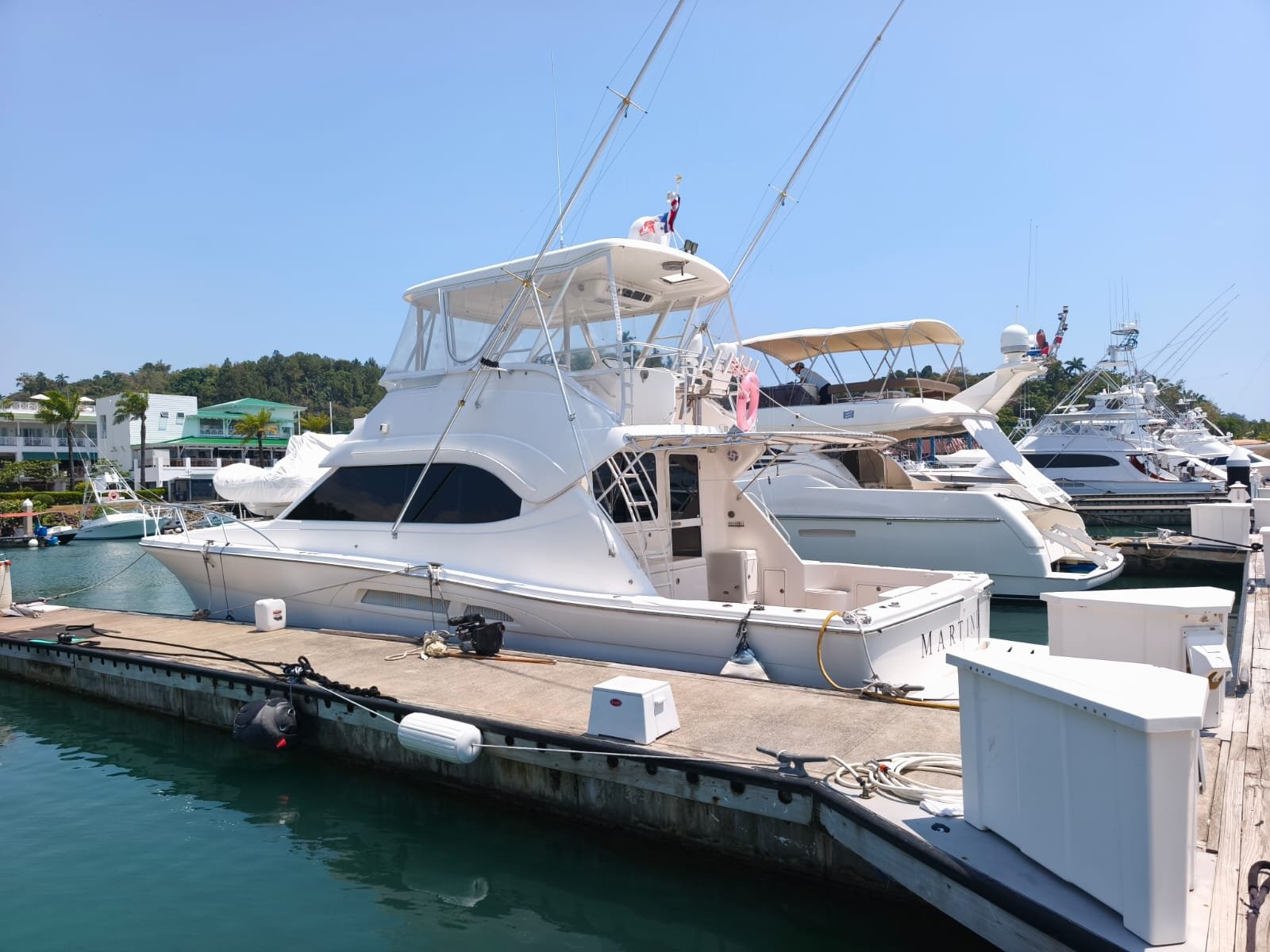 Motor Yacht at Manuel Antonio Marina, Quepos, Costa Rica - photo 3